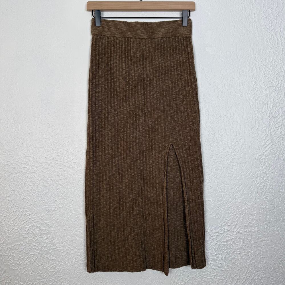 Saylor Twiggy Midi Ribbed Knit Skirt Size Small - Picture 2 of 5